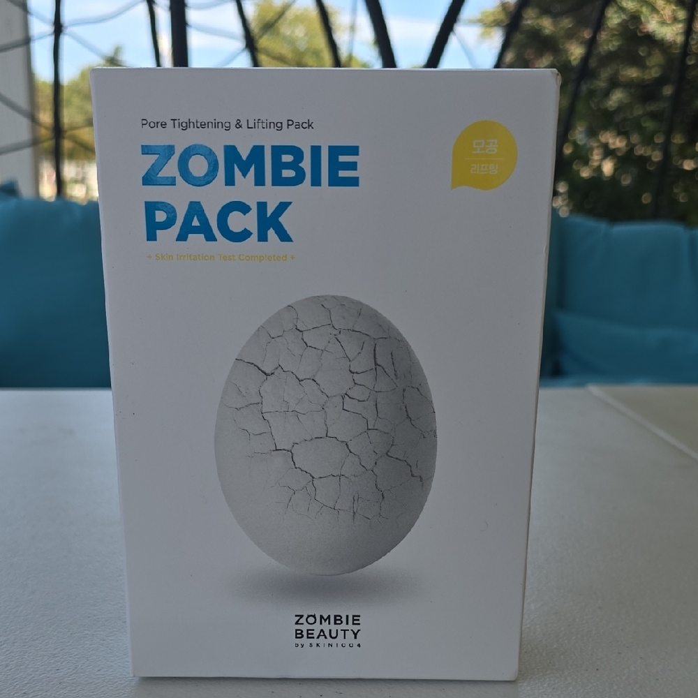 Zombie Beauty Zombie Pack